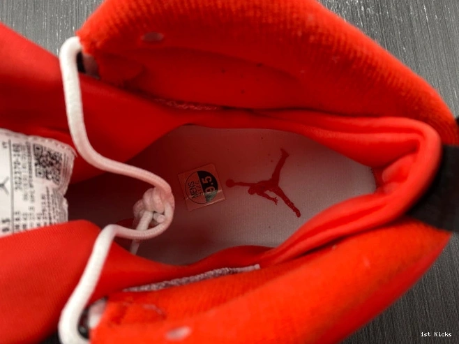 1st Kicks Shoes Jordan Gym Air 302370-160 9 White Red Retro 0820